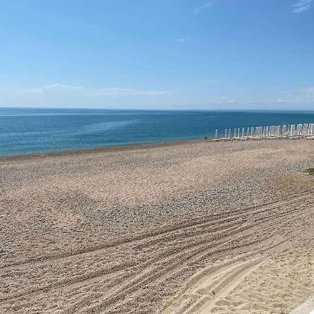 Appartamenti Sul Mare Da Antonino Маттіната Екстер'єр фото